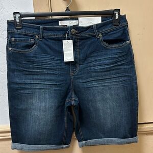 NWT Cato Denim Hi-Rise Women Bermuda Shorts. Dark Blue Wash size 16.